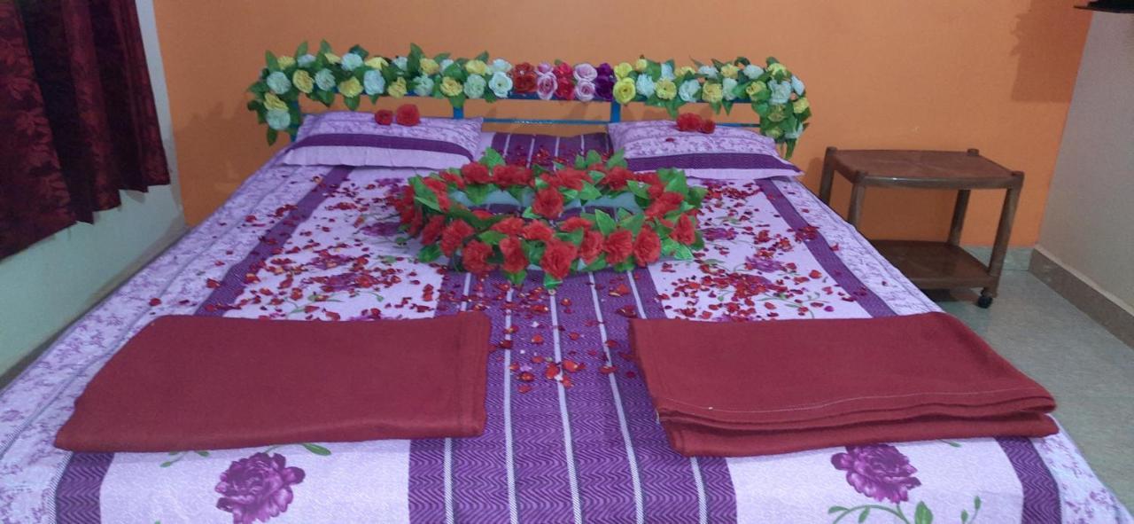 Omkar Beach Resort Mālvan Buitenkant foto