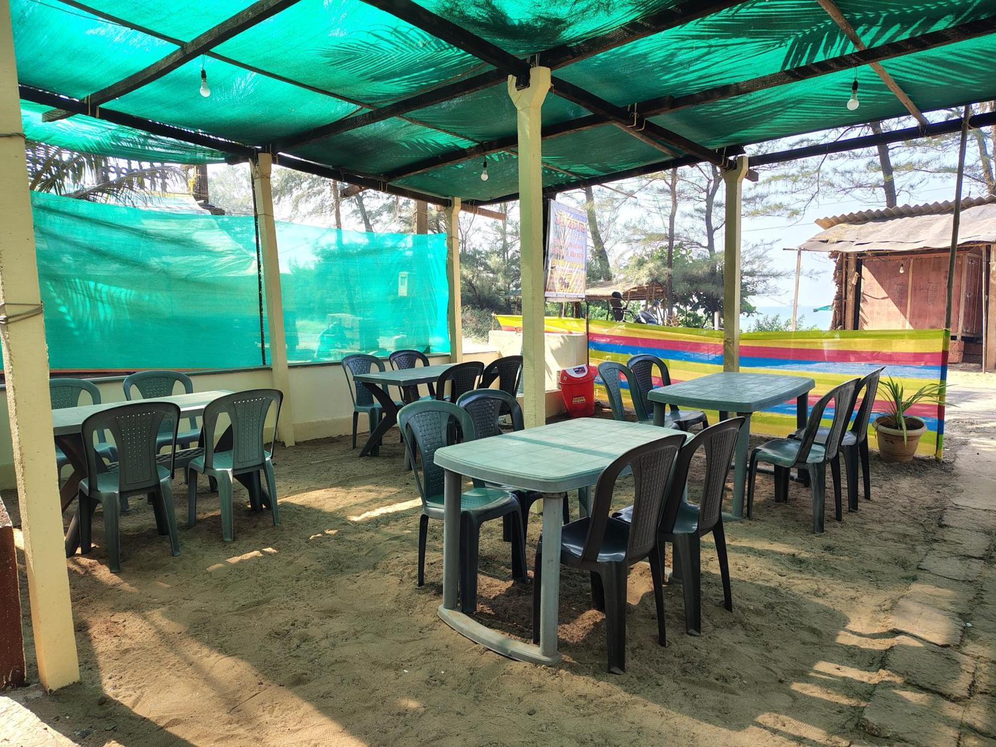Omkar Beach Resort Mālvan Buitenkant foto